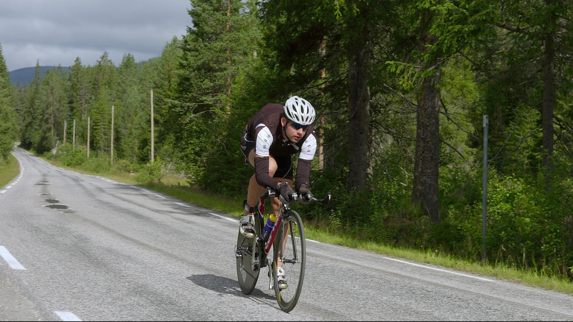 开云体育在线下载-《英雄联盟》“全球预选”——冠军争夺战火一触即发！